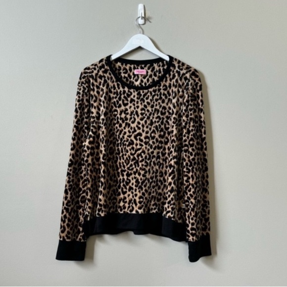 kate spade Sweaters - ♠️ Kate Spade Velour Leopard Print Sweater Top